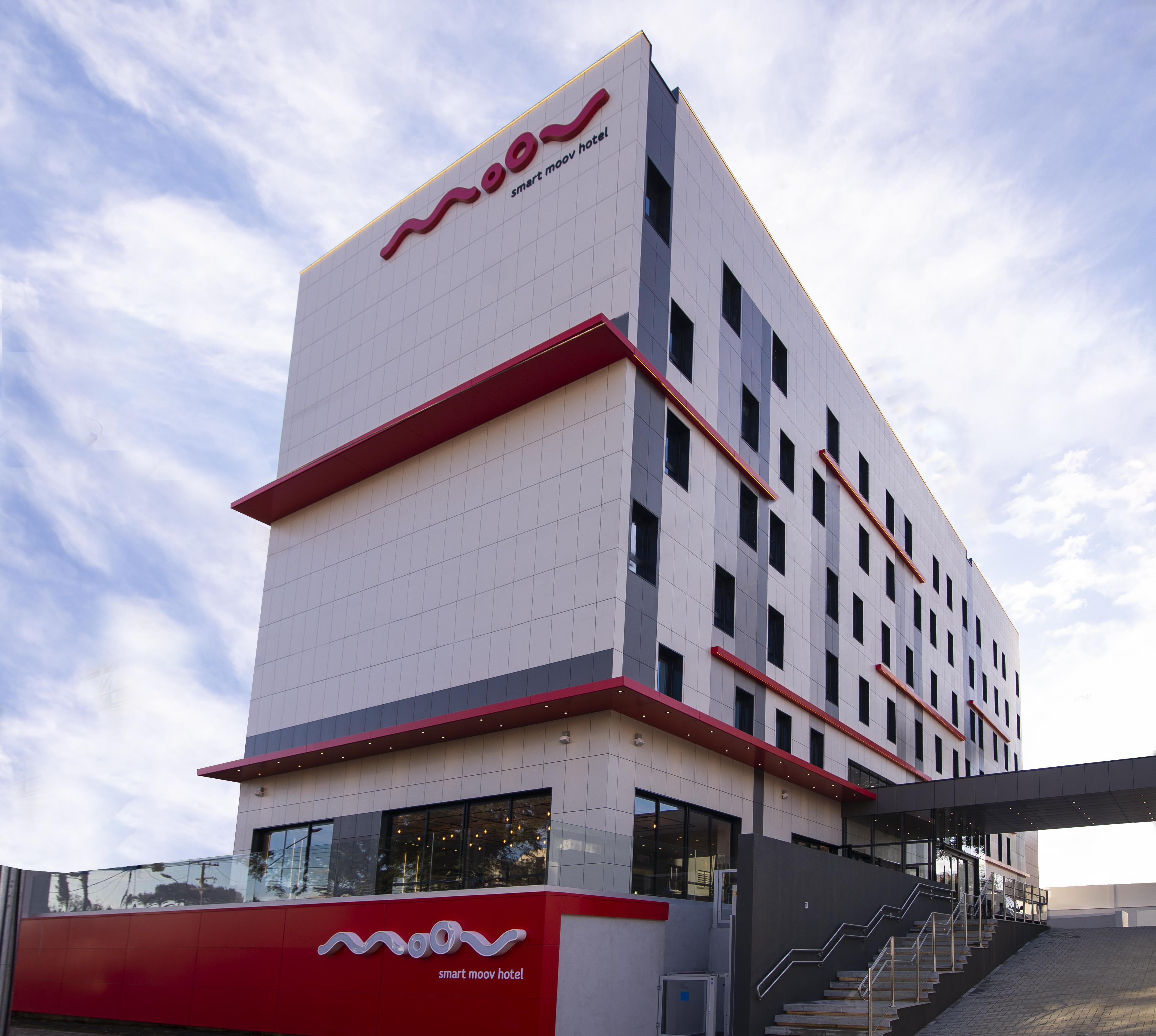 Hotel Moov Curitiba Exterior foto